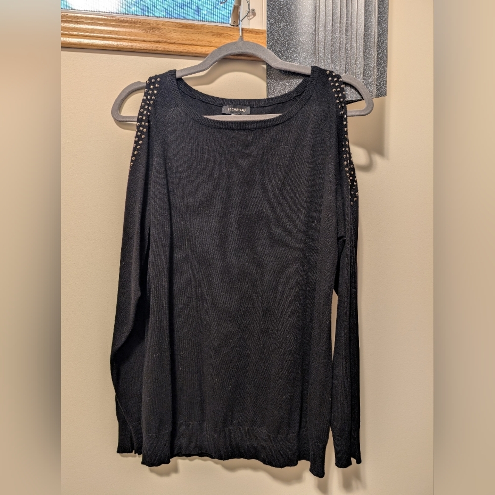 Le Chateau Black Cold Shoulder Top
